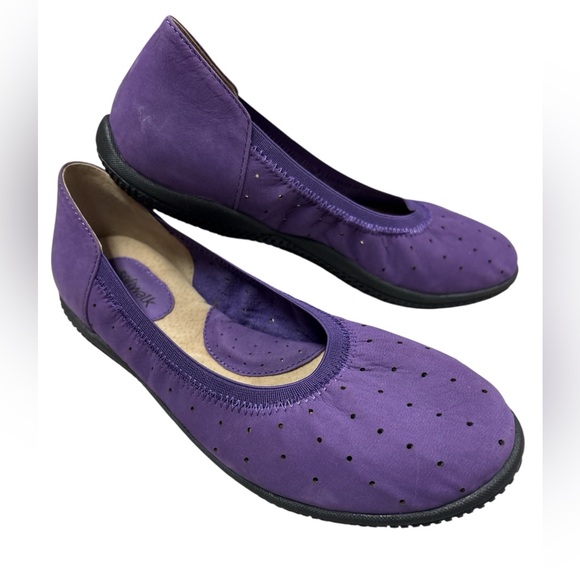 SoftWalk Shoes - SoftWalk Hampshire Ballet Flats Women’s Sz 6.5 Purple Milled Nubuck Leather